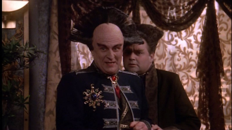 Illustration for article titled Babylon 5: “Ceremonies Of Light And Dark”/“Sic Transit Vir”